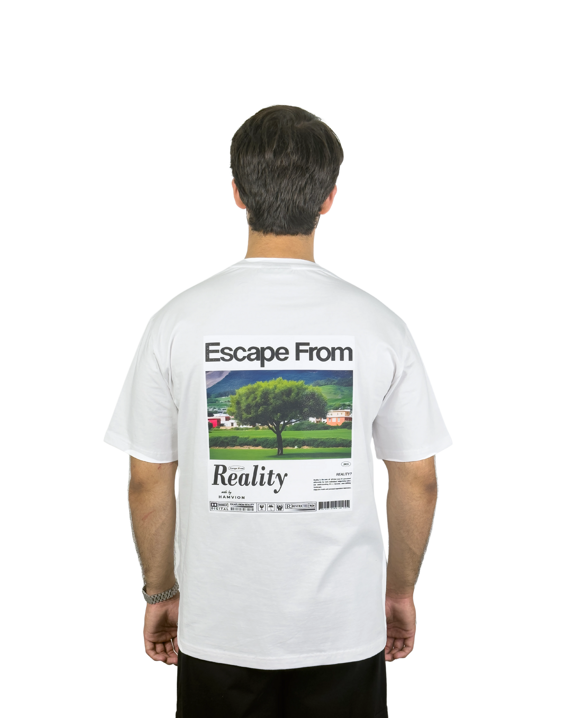 ESCAPE REALITY OVERSIZED TEE