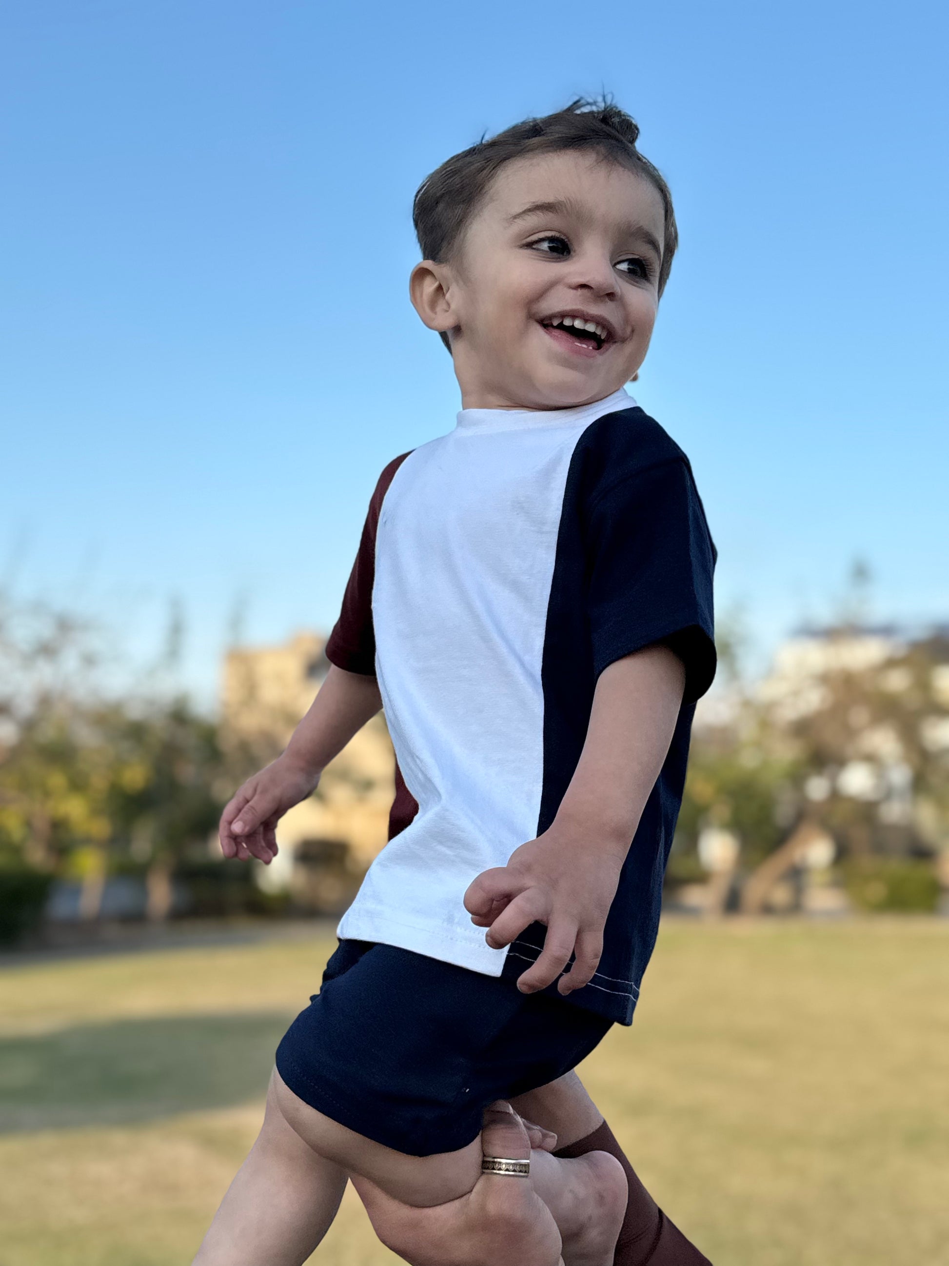 SPORTY TRI-COLOR KIDS SET