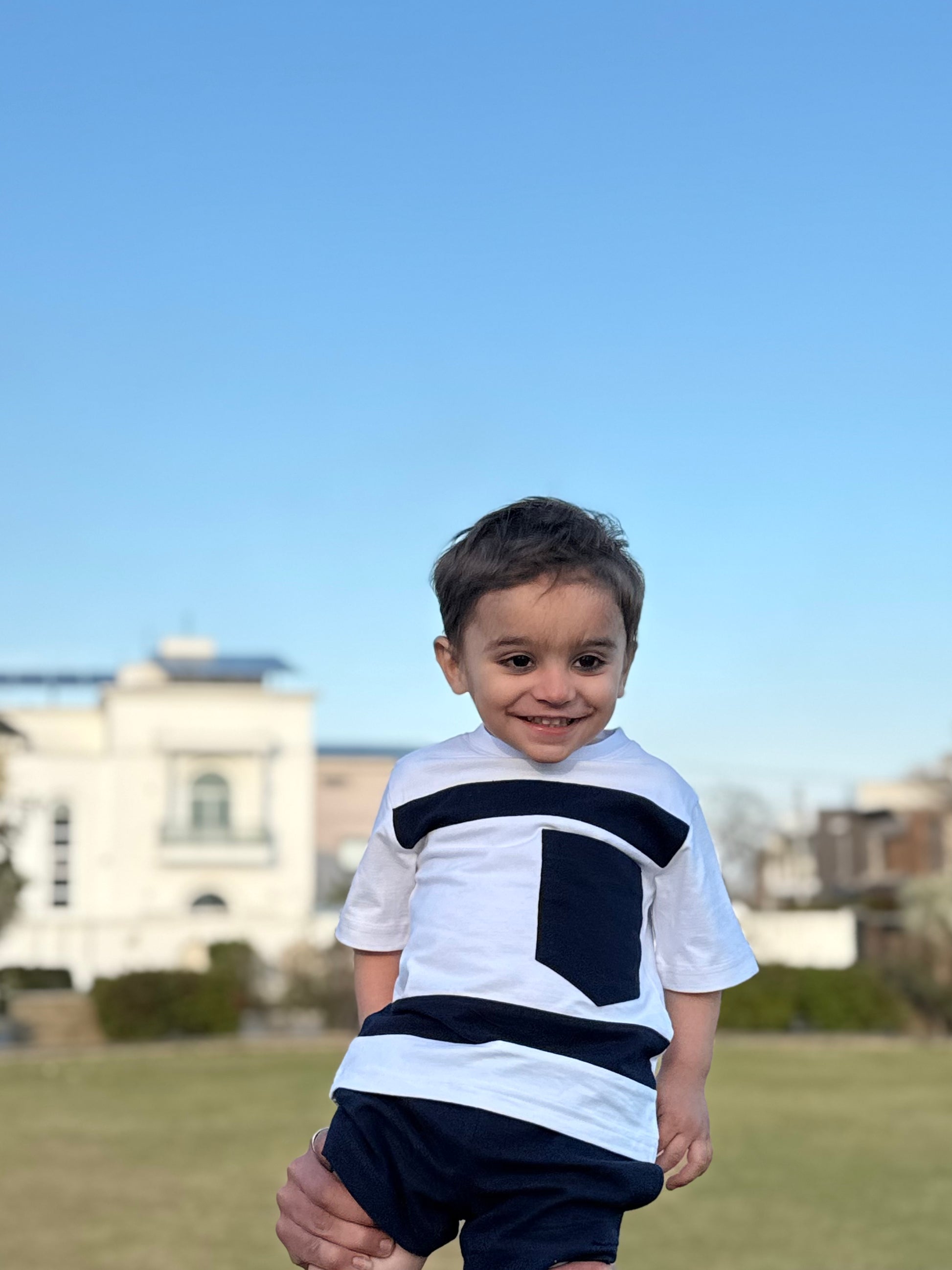 NAVY & WHITE KIDS POCKET SUMMER SET