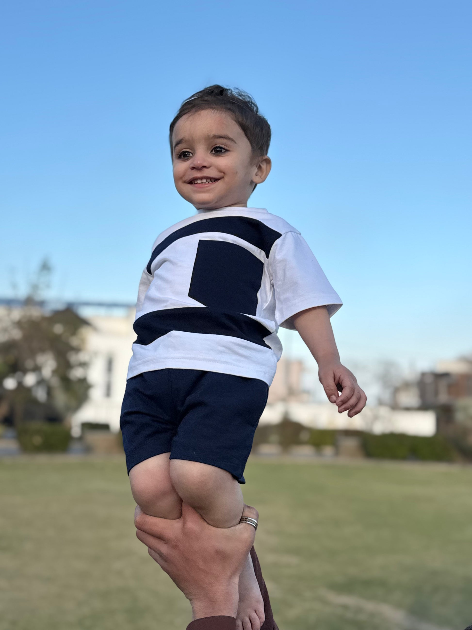 NAVY & WHITE KIDS POCKET SUMMER SET
