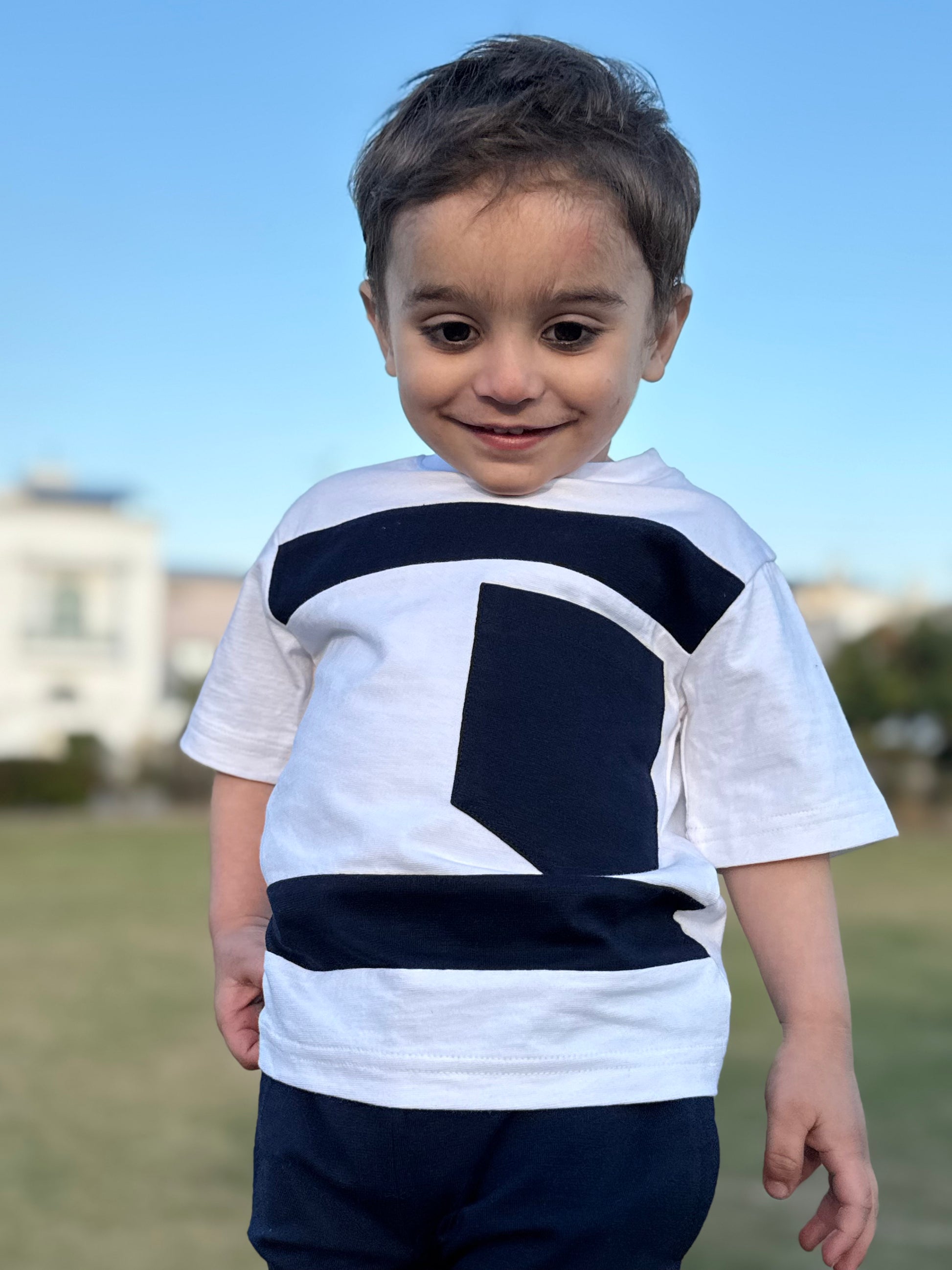 NAVY & WHITE KIDS POCKET SUMMER SET