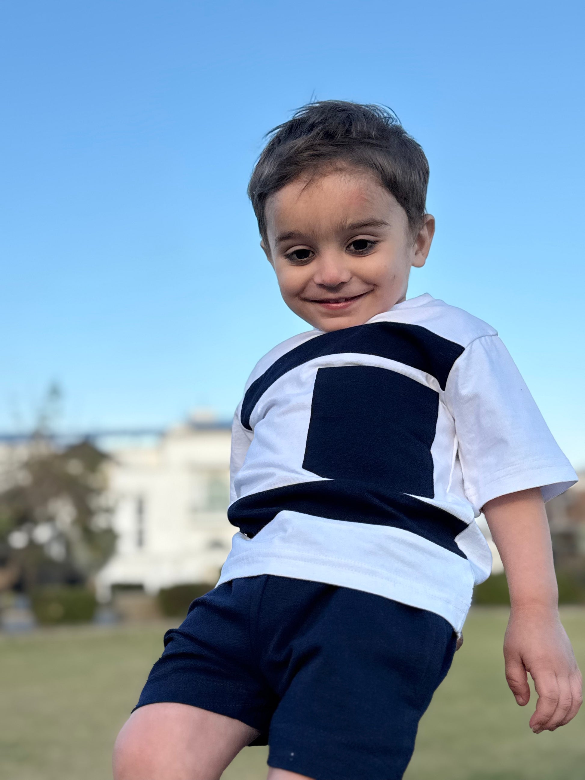 NAVY & WHITE KIDS POCKET SUMMER SET