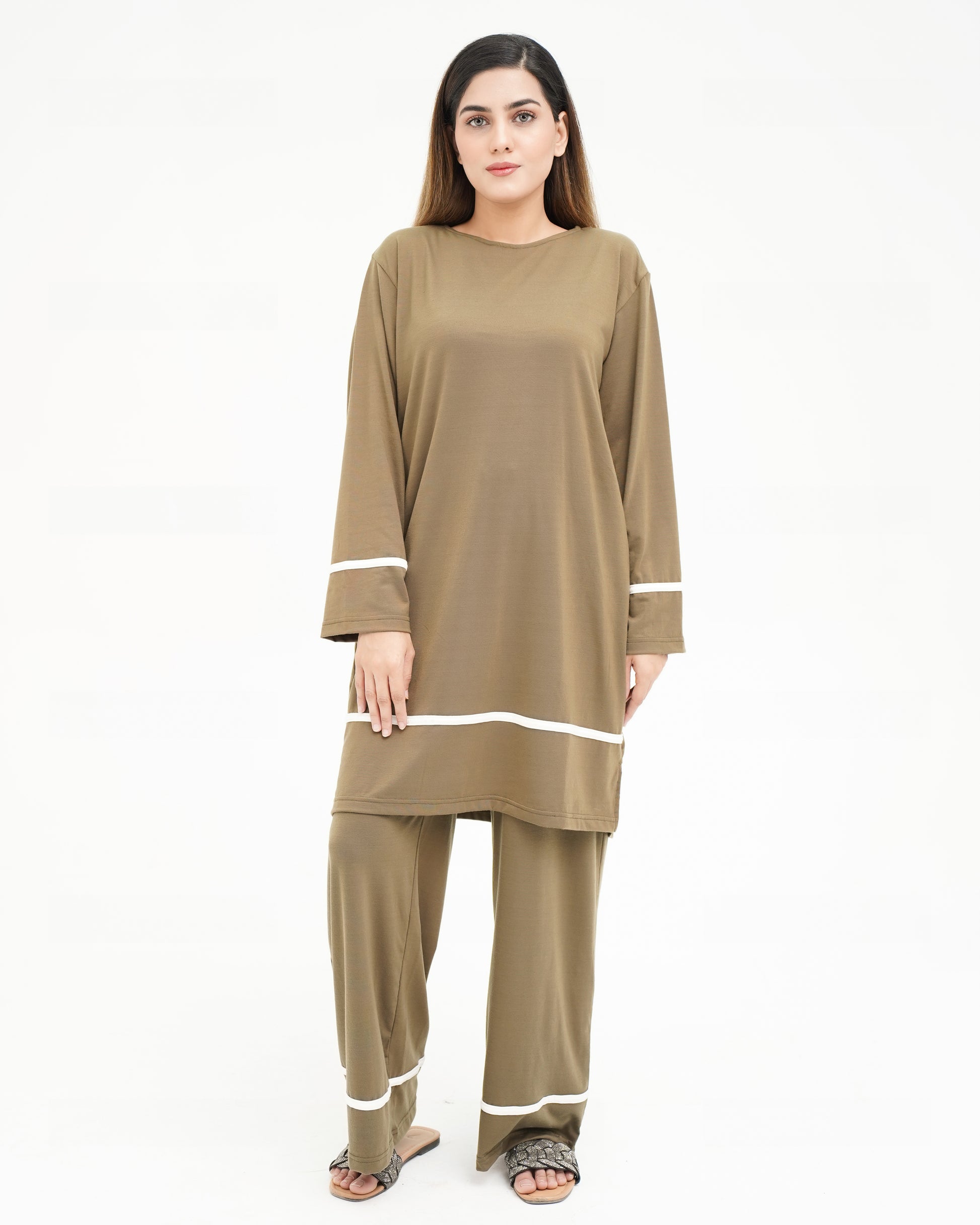 WOMEN'S LOUNGE SET
