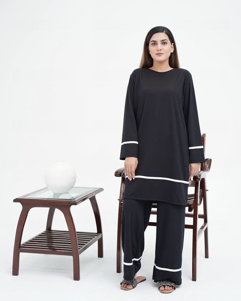 THE EASE WOMEN'S SET