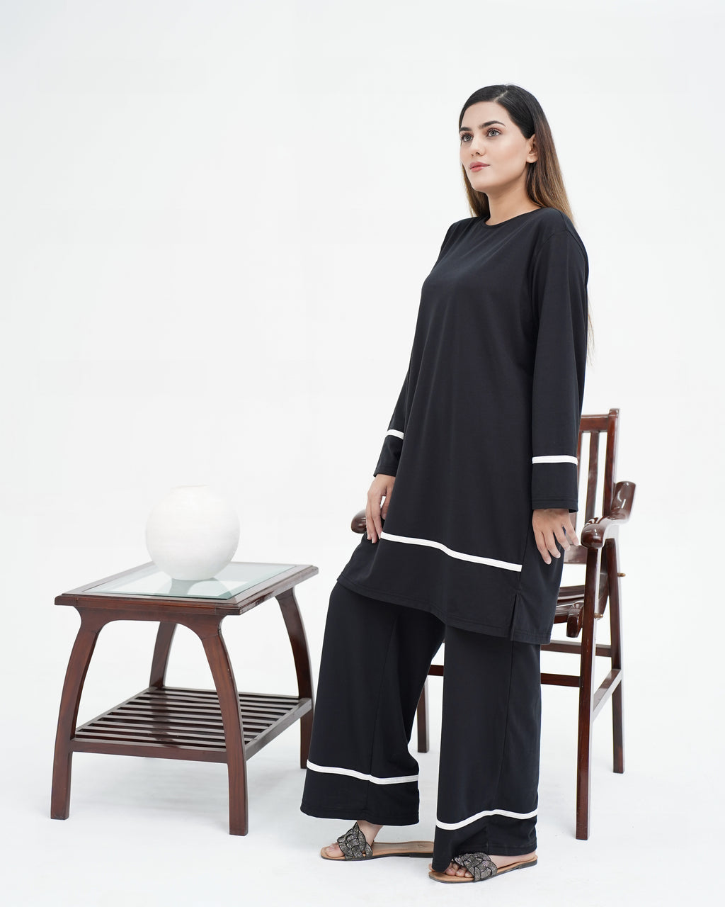 THE EASE WOMEN'S SET