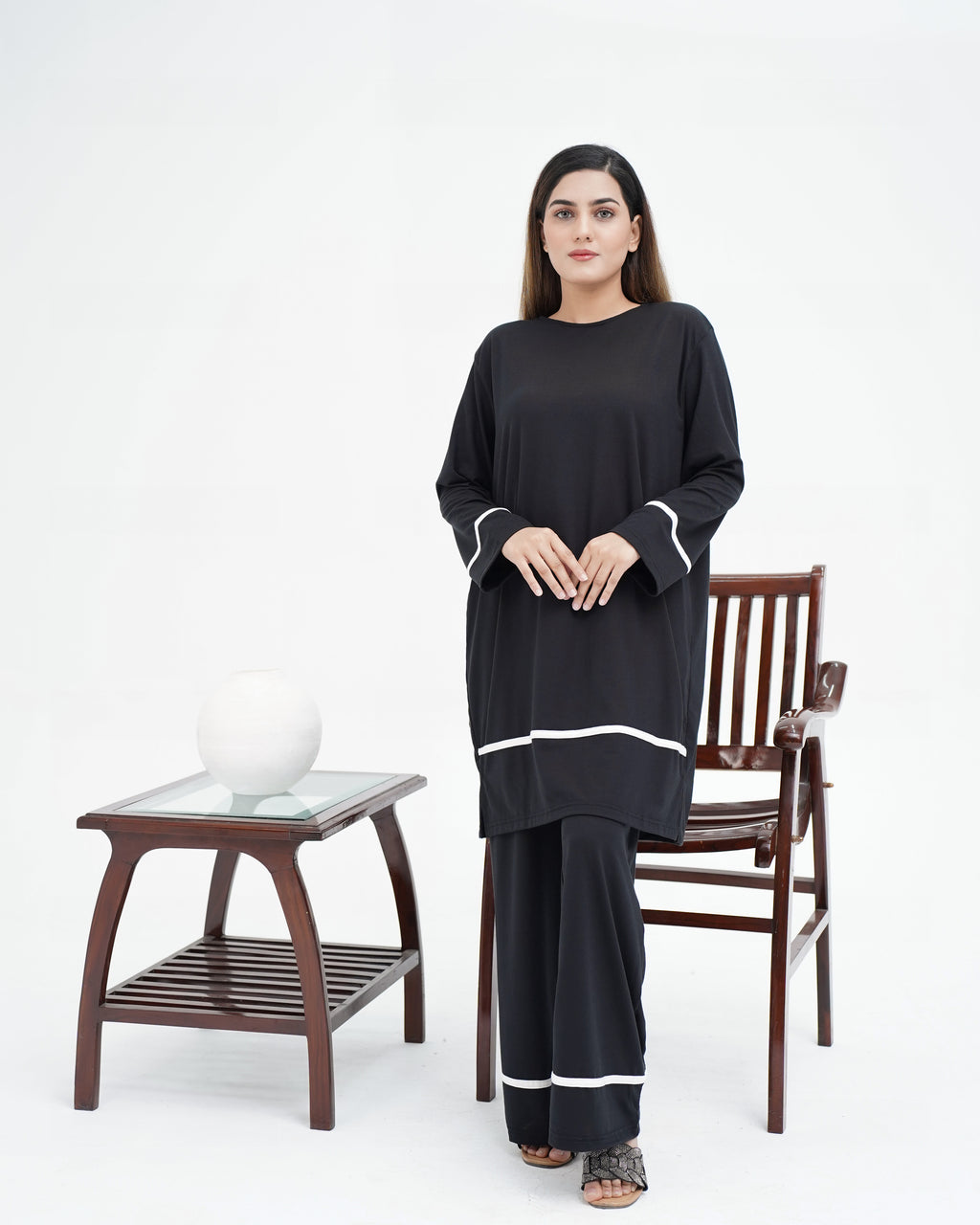 THE EASE WOMEN'S SET